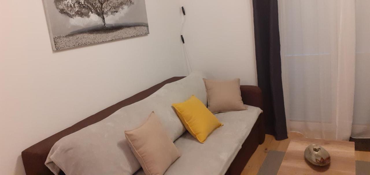 Apartments Marijana Rab Town Exterior foto