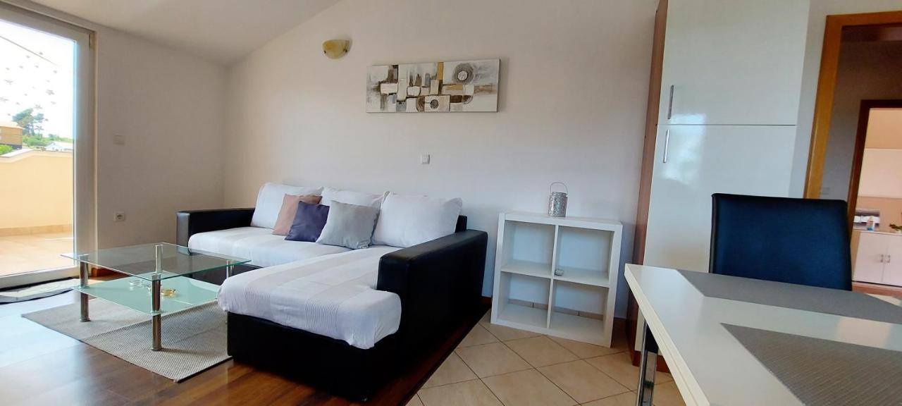 Apartments Marijana Rab Town Habitación foto