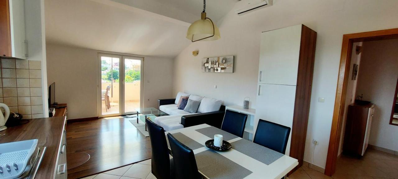 Apartments Marijana Rab Town Habitación foto