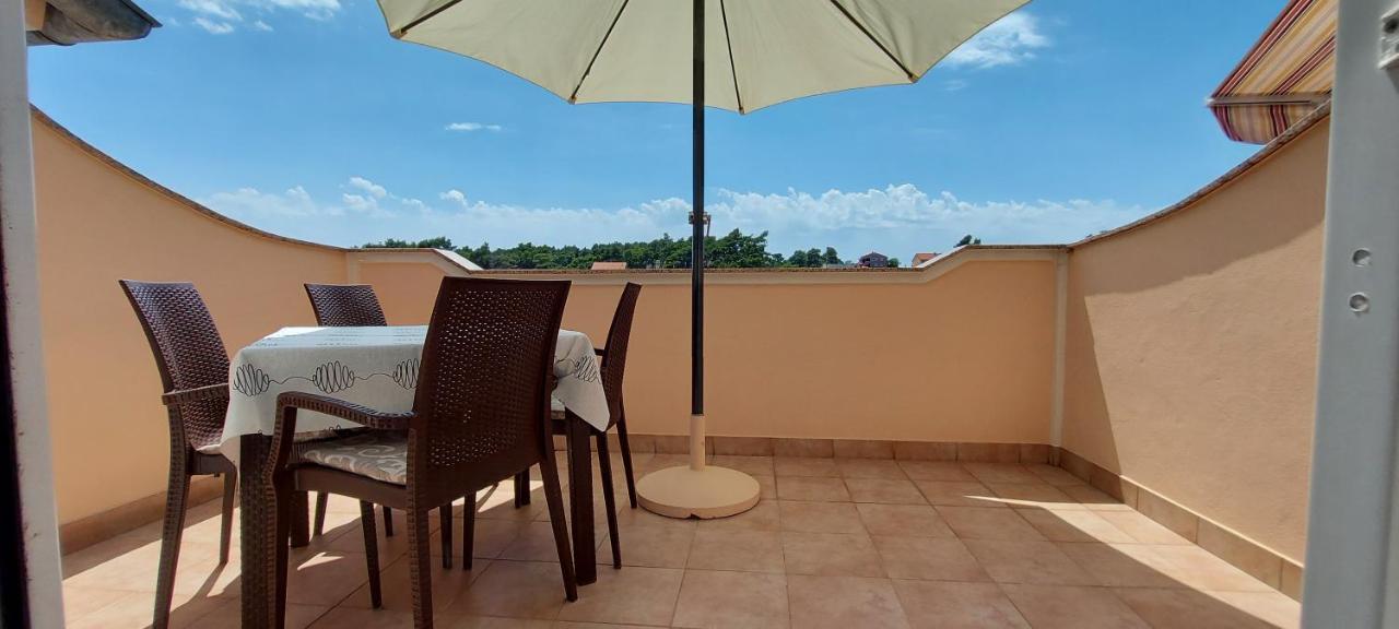 Apartments Marijana Rab Town Habitación foto